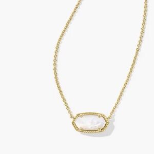 Elegant Gold Chain Necklace